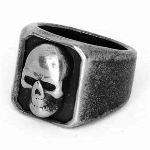 Skull faced men's ring in oxy steel.
