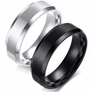 Hew Engagement ring black or bright steel
