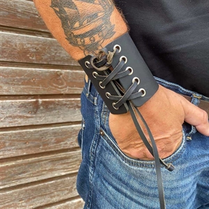 Rock leather bracelet black