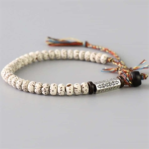 Bodhi hand-knotted pearl bracelet.