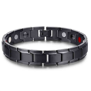 Magnet bracelet in black matt steel